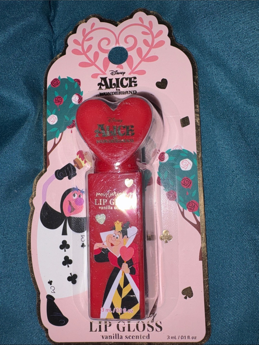 3 - Disney Alice in Wonderland Lip Set - Blue Teapot, Red Heart, & Card Deck Com - Picture 6 of 8